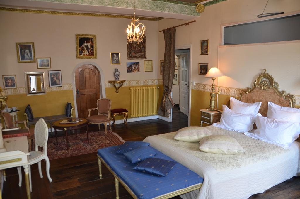 La Tour Du Lion Bed & Breakfast Rochefort-en-Terre Dış mekan fotoğraf
