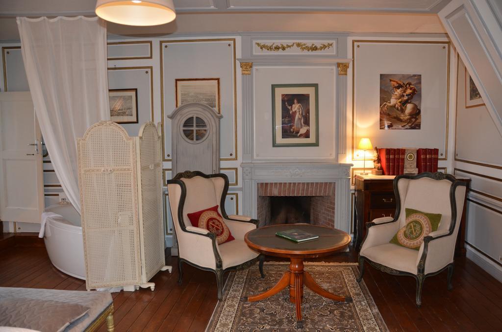 La Tour Du Lion Bed & Breakfast Rochefort-en-Terre Dış mekan fotoğraf