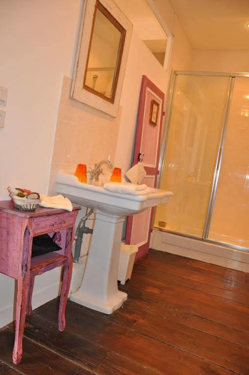 La Tour Du Lion Bed & Breakfast Rochefort-en-Terre Dış mekan fotoğraf